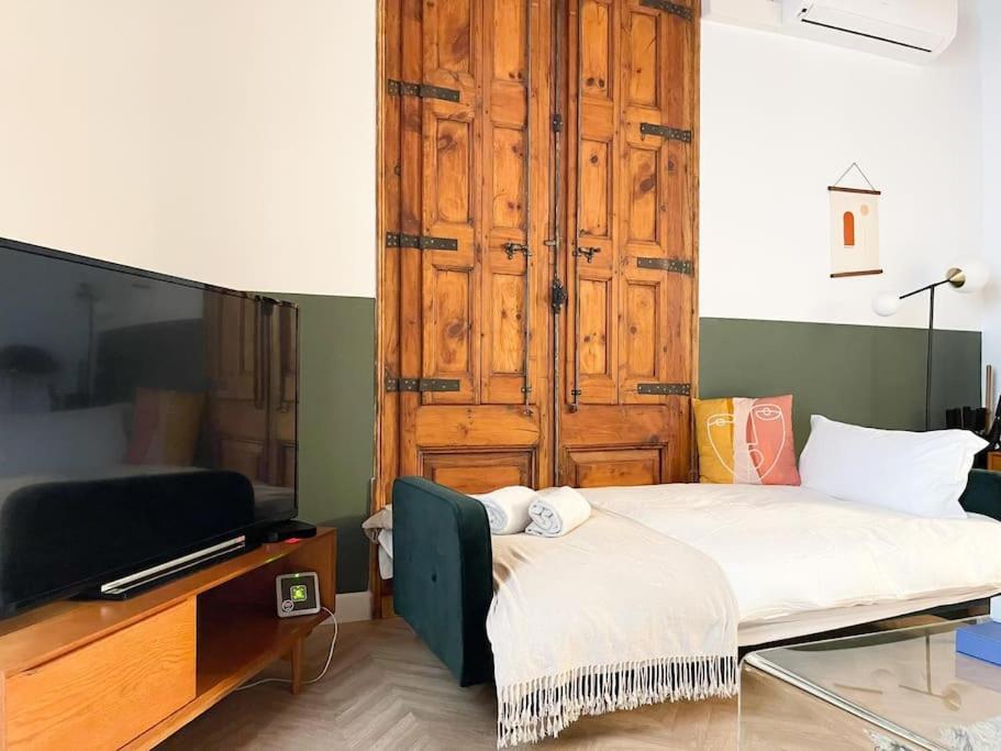 Spacious In The Gothic Barcelone