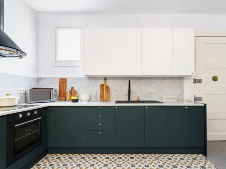 Spacious In The Gothic Barcelone
