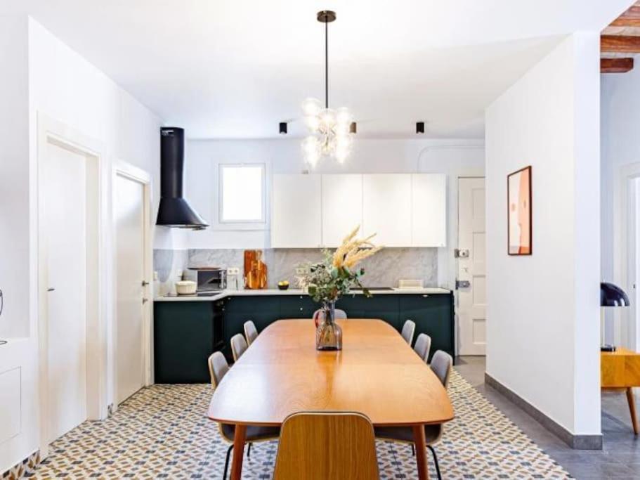 Spacious In The Gothic Barcelone